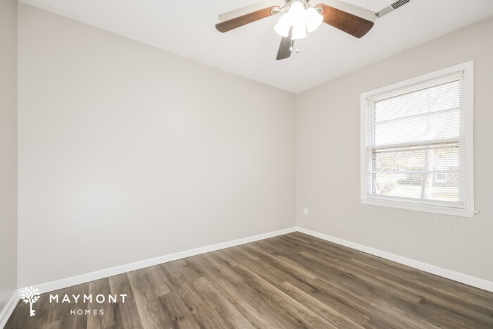 Building Photo - 115 Judith Dr