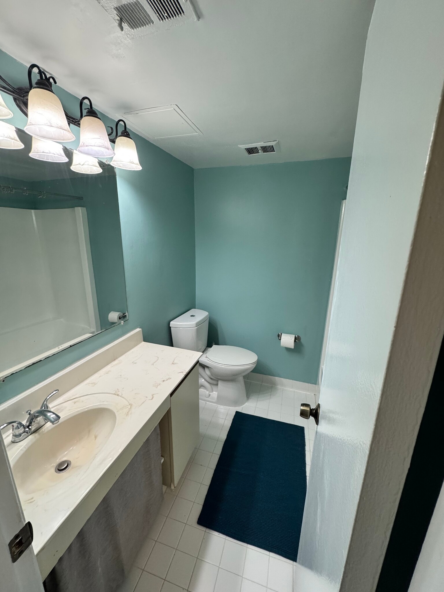 Building Photo - 10118 Little Pond Pl