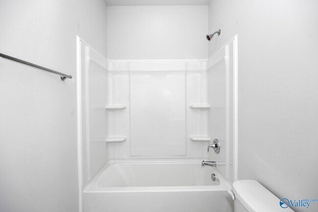 Building Photo - 144 Clift Farm Dr