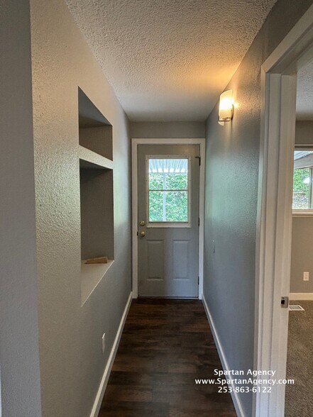Building Photo - 2405 S Meridian
