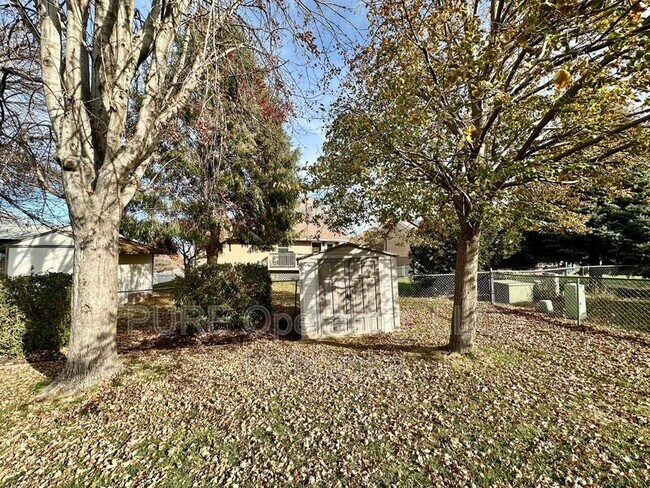 Building Photo - 8005 S 152nd St