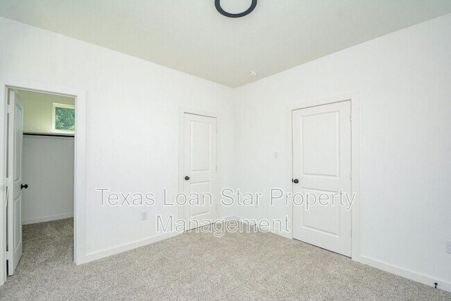 Building Photo - 4358 Clover St