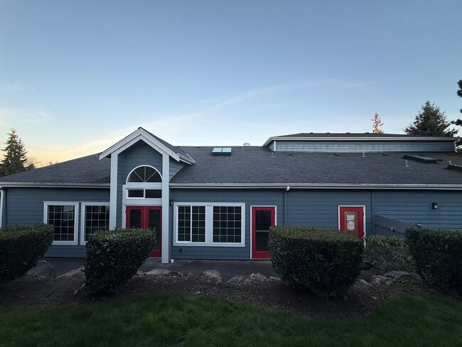 Building Photo - Ground-Level 2-Bedroom Condo at Martha’s Landing – Prime Mill Creek Location