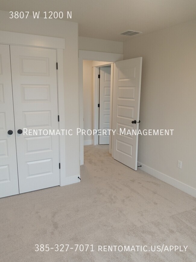 Building Photo - 3807 W 1200 N
