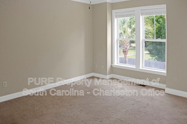 Building Photo - 1187 Dingle Rd