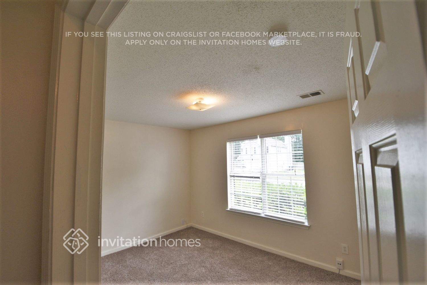 Building Photo - 464 Gresham Dr