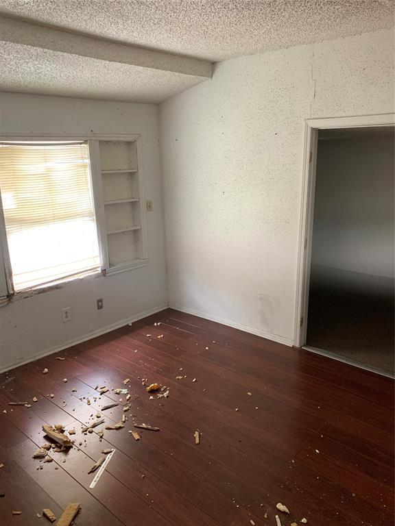 Building Photo - 4909 Higgins St