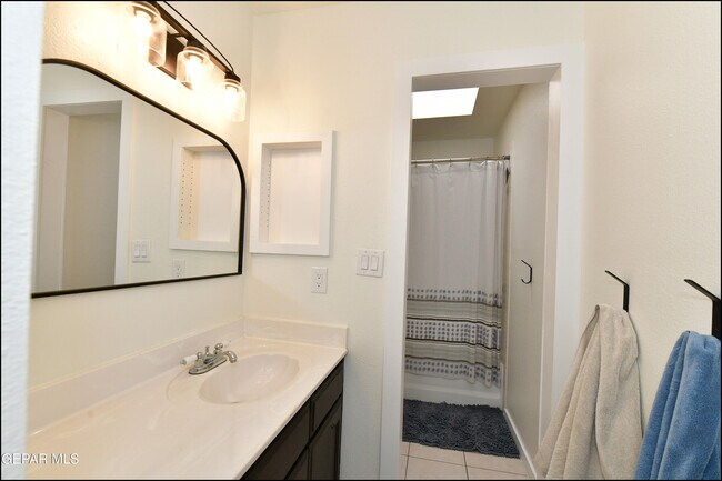 Building Photo - 1857 Ralph Janes Pl