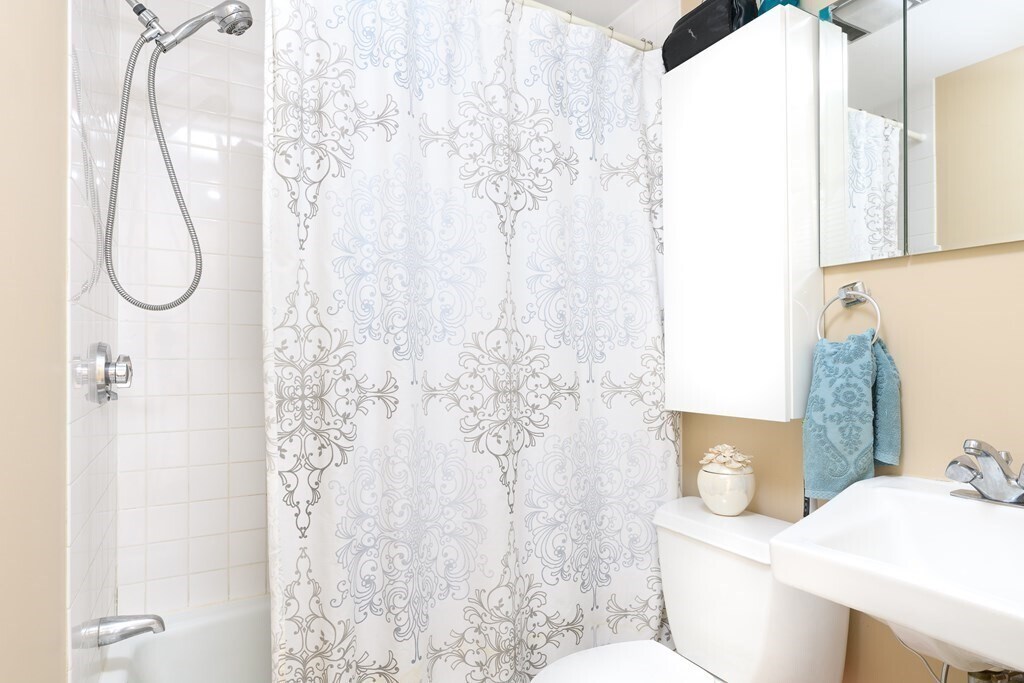 Building Photo - 256 Marlborough St