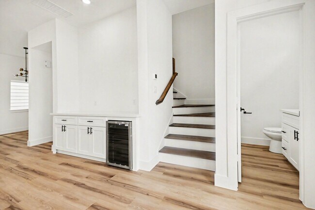 Building Photo - 119 Milby St