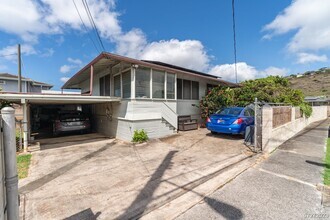 Building Photo - $2800 | 3br/1ba Single Family Home in Palolo