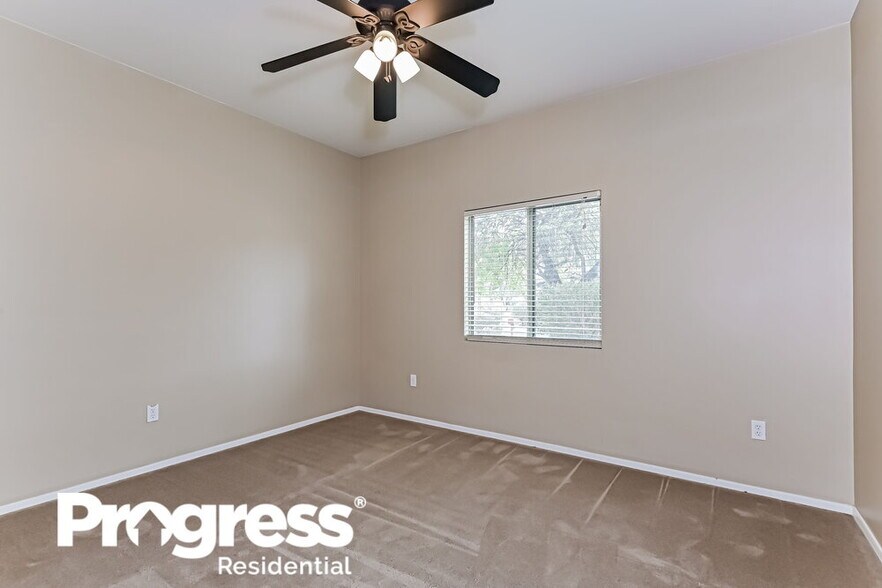 Building Photo - 7450 W Balcony Bay Dr