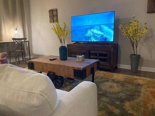 Building Photo - 3245 Clover Rd