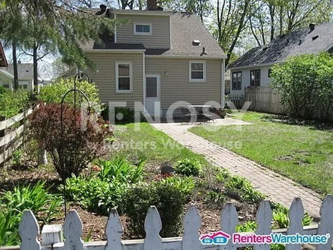 Building Photo - Beautiful 3bed/1bath