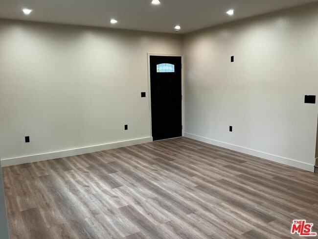 Building Photo - 15049 Blackhawk St