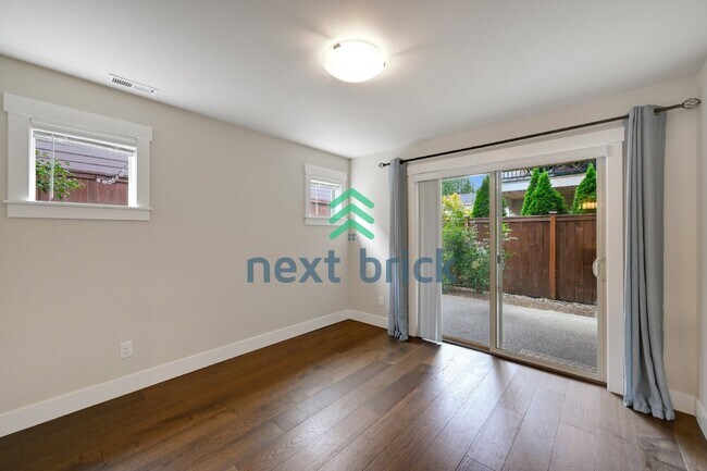 Building Photo - Spacious 4-Bed Retreat with 3.5 Baths in Bothell – Your Dream Home Awaits!
