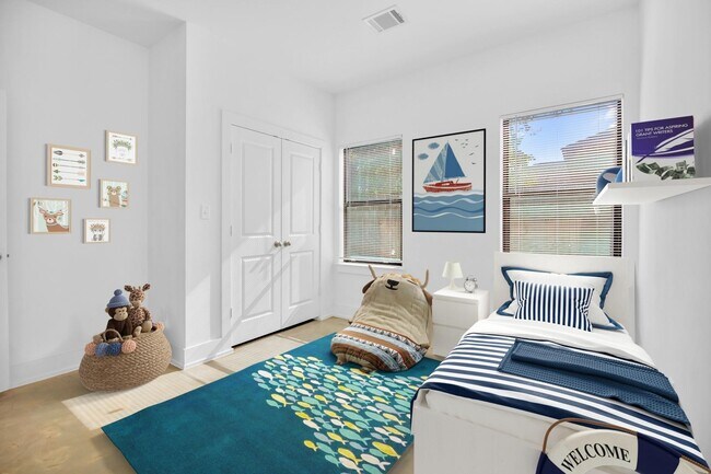 Building Photo - 603 Edgewood St