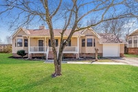 Building Photo - 8405 Lanewood Cir