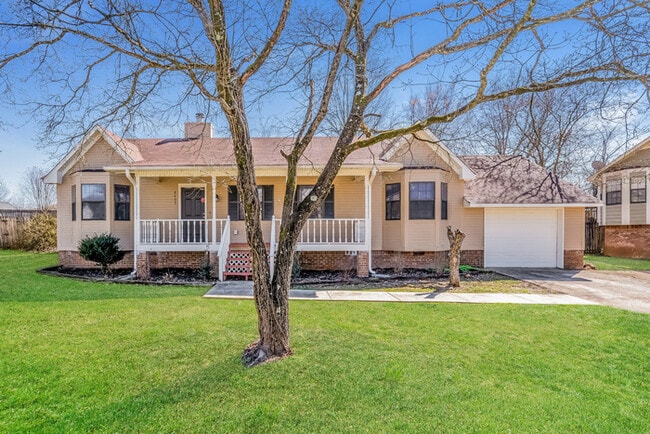 Primary Photo - 8405 Lanewood Cir