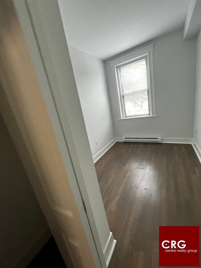 Building Photo - 81-83 Park Dr. Unit 1A
