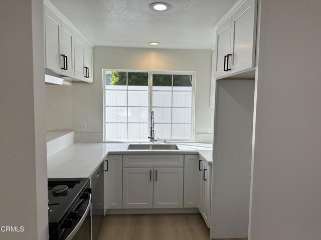 Building Photo - 19316 Valerio St