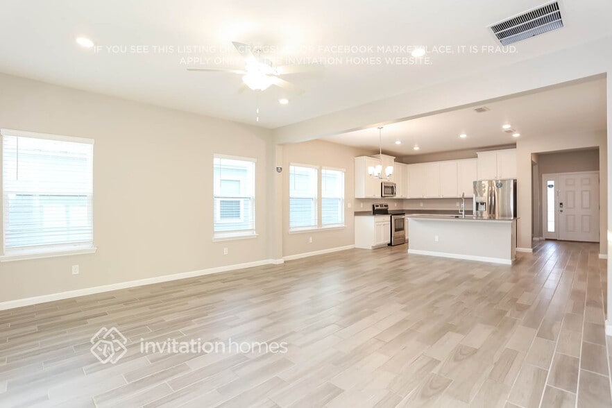 Building Photo - 7936 Thyme Trl