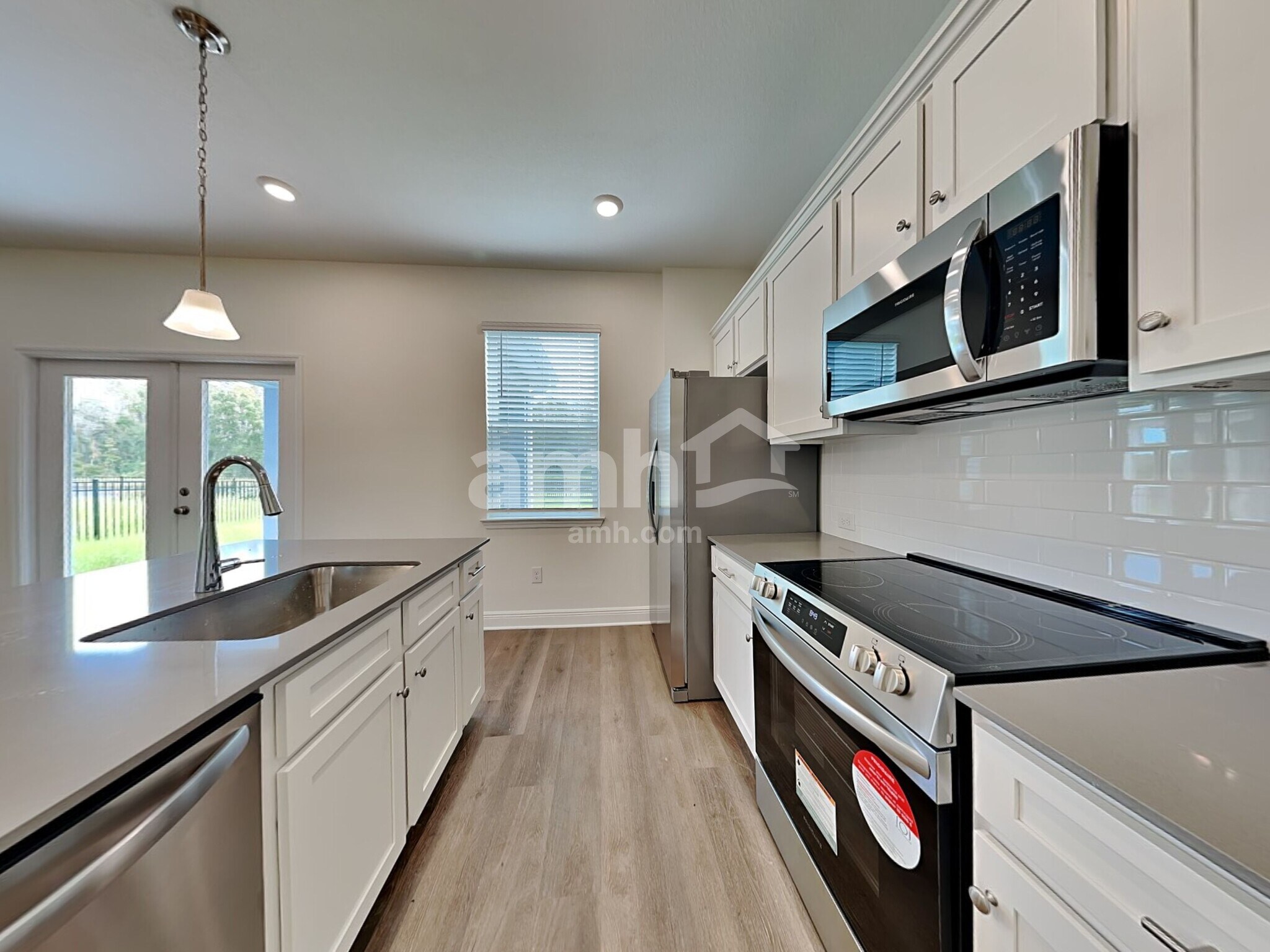 Building Photo - 27121 St Andrews Ave