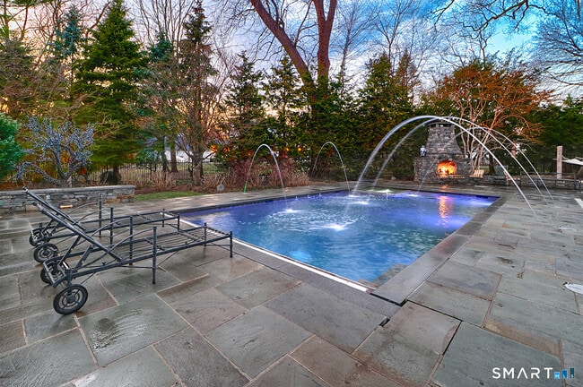 Building Photo - 278 Sunnieholme Dr