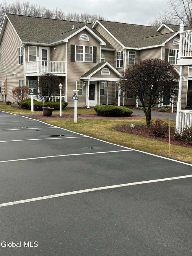 Building Photo - 55 Elderberry Ct