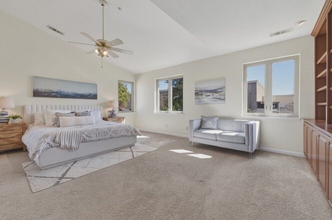 Building Photo - 1433 Jayhawk Ln