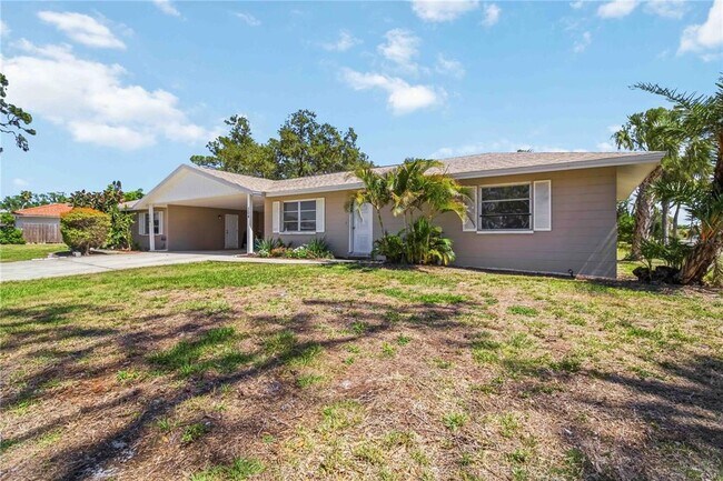 Building Photo - 304 Lantana Ave