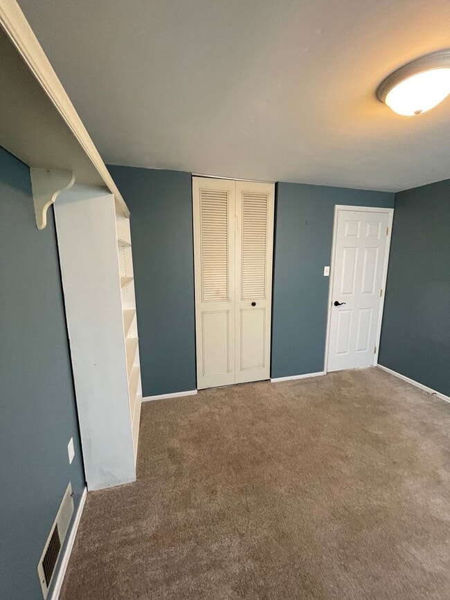 Building Photo - 120 Scottsdale Dr