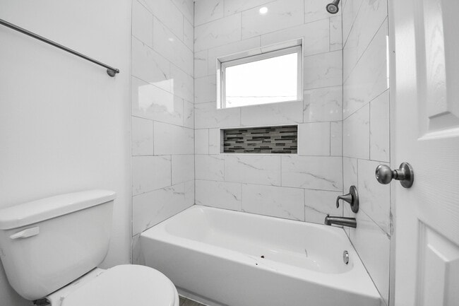 Building Photo - 8305 Prairie View Dr