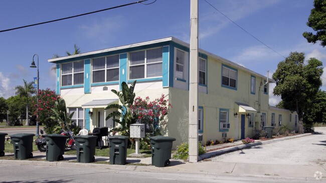 Building Photo - Seaway Apartments