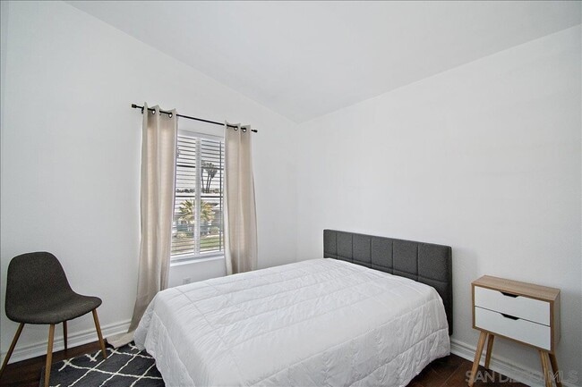 Building Photo - 39513 St Honore Dr