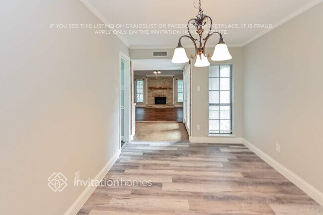 Building Photo - 2806 Killdeer Ln