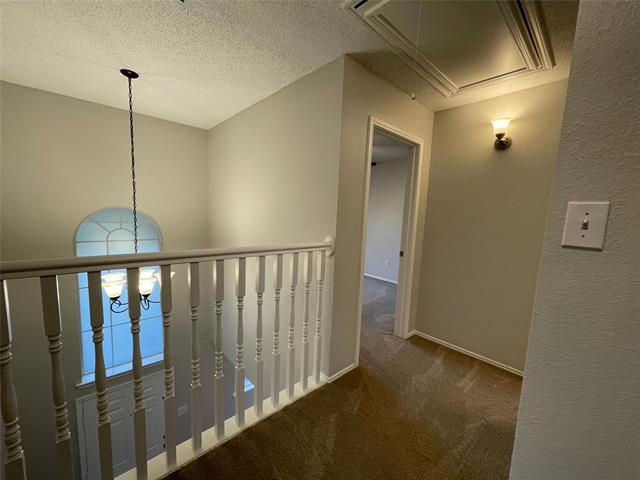 Building Photo - 2713 Chatsworth Dr