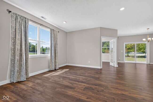 Building Photo - 9073 Lieven St