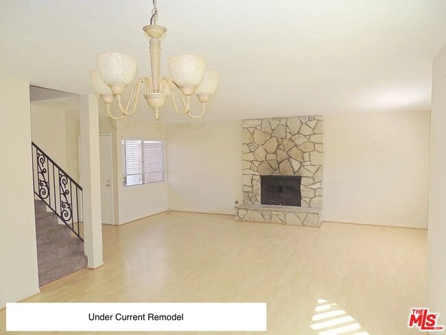 Building Photo - 2214 Dufour Ave