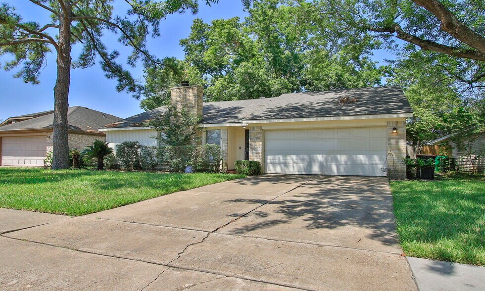 Building Photo - 21306 Park Run Drive