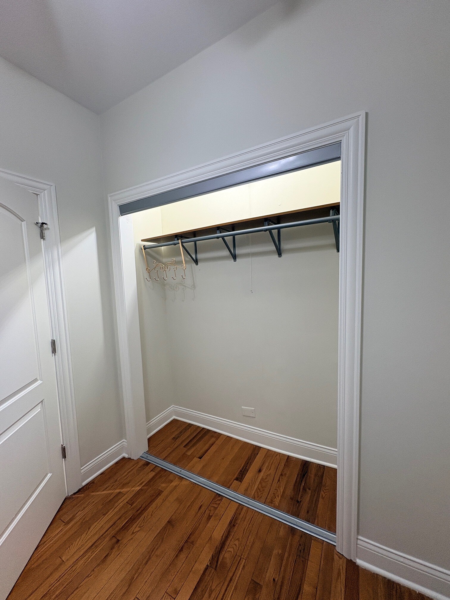 Building Photo - 3236 W Augusta Blvd