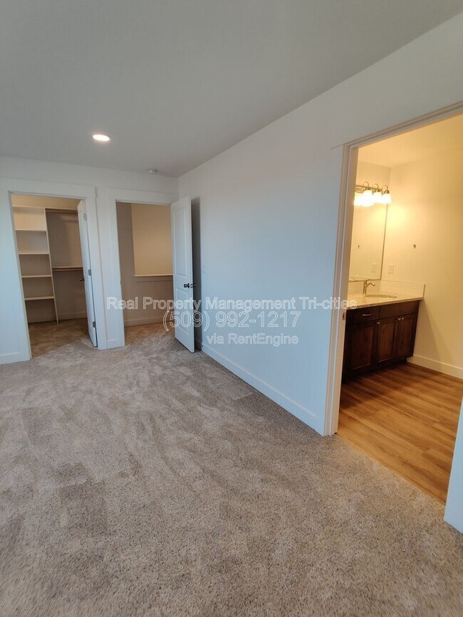 Building Photo - 386 Bedrock Loop