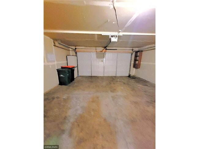 Building Photo - 3553 Sterling Heights Dr