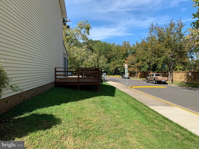 Building Photo - 8200 Aspen Glen Ct