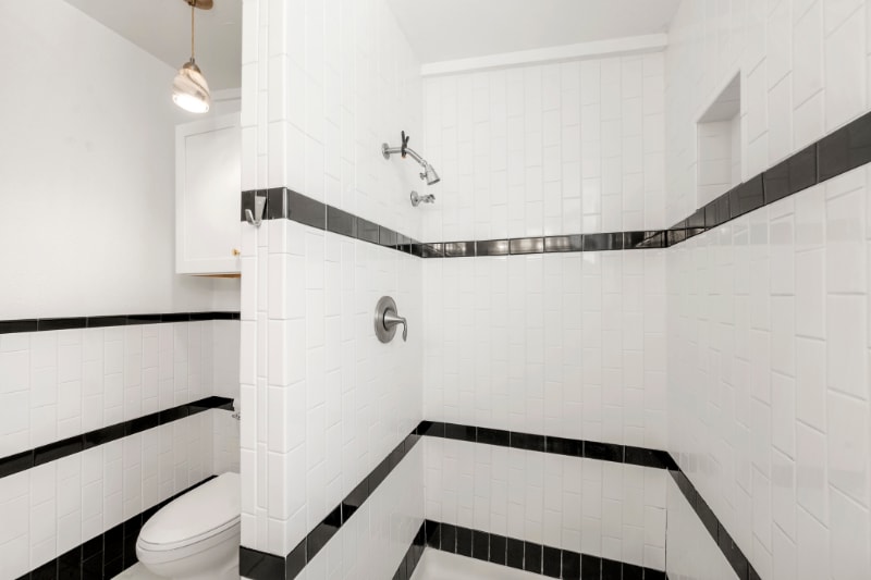 Building Photo - 2348 Cypress Ave