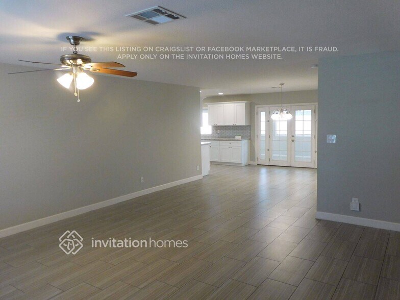 Building Photo - 2631 S Holbrook Ln