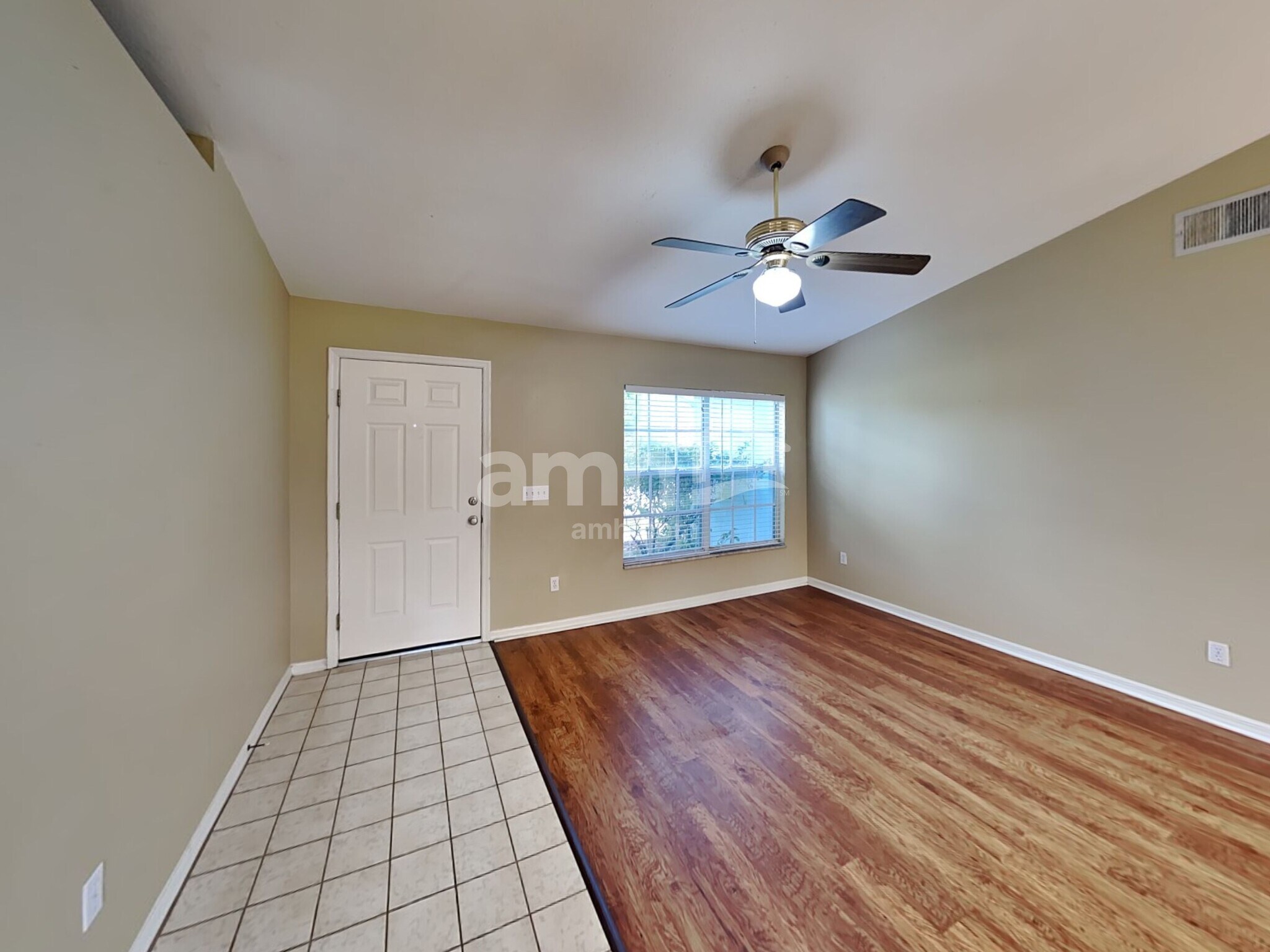 Building Photo - 919 Park Valley Cir