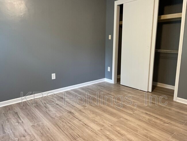 Building Photo - 3329 Weeping Willow Ln