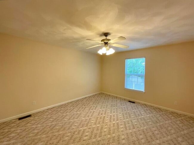 Building Photo - 1511 English Pine Ln