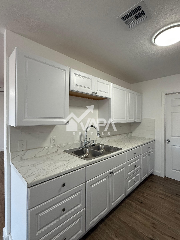 Building Photo - 4906 Buckwheat St